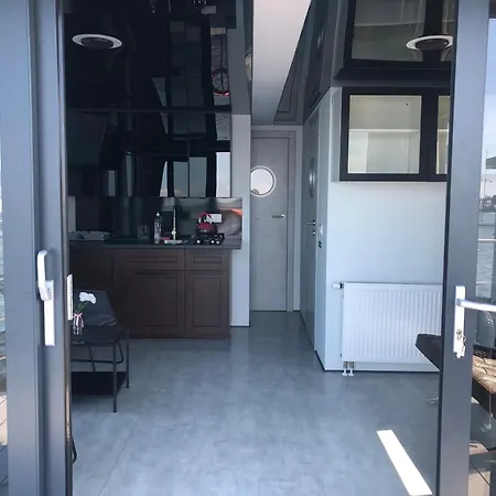 شقة Dom Na Wodzie , Morgan *